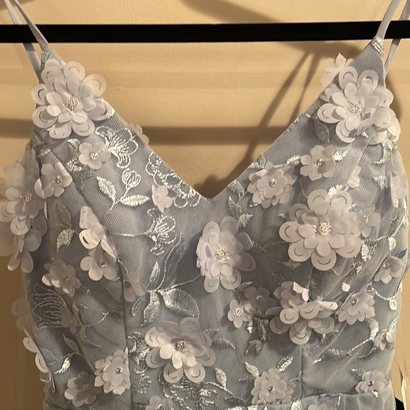 Gorgeous Blue Floral Mini Homecoming dress - Picture 5 of 11